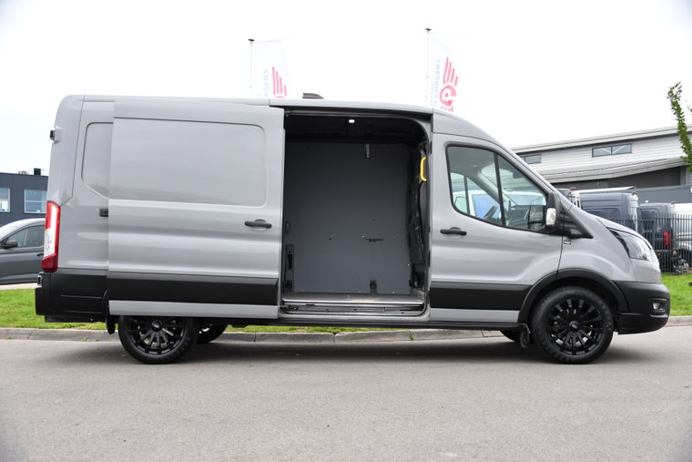 Vehicle Image 11