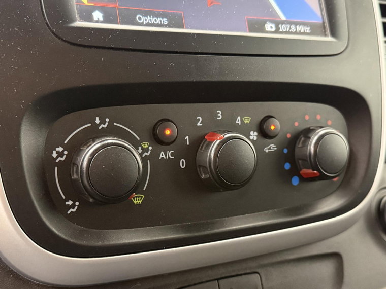 Vehicle Image 28