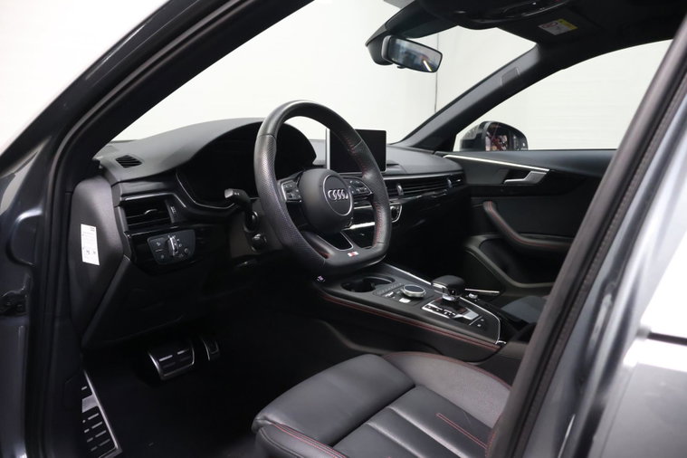 Vehicle Image 19