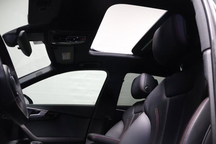 Vehicle Image 37