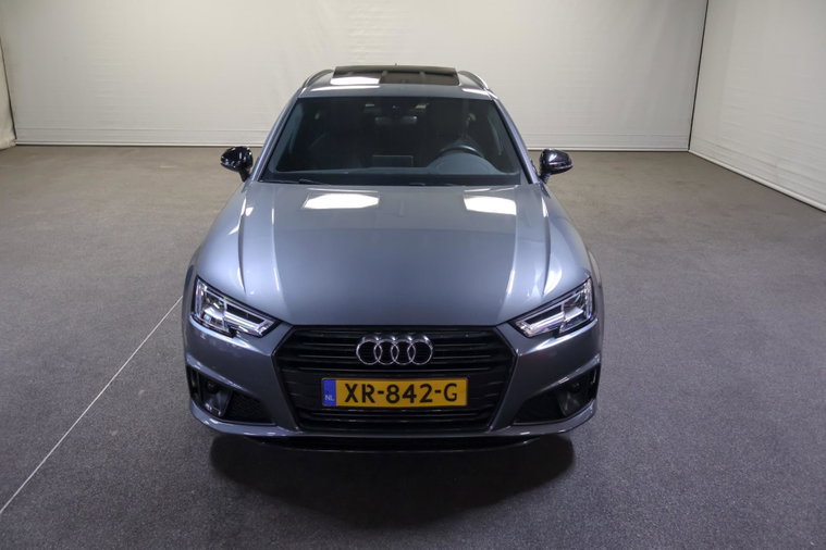 Vehicle Image 11