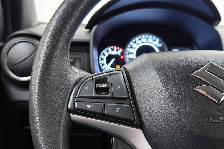 Vehicle Image 18