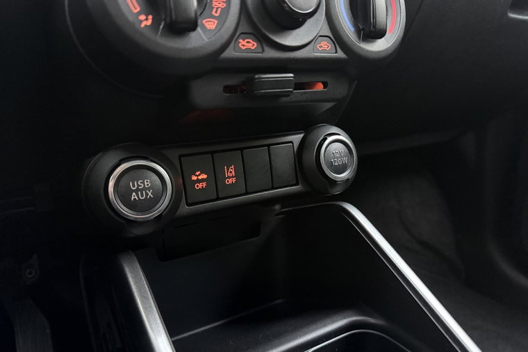 Vehicle Image 24