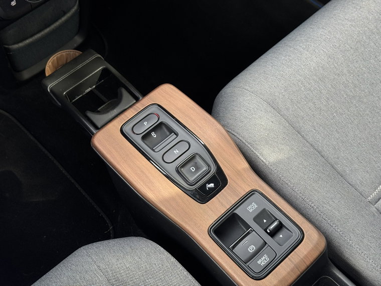 Vehicle Image 39