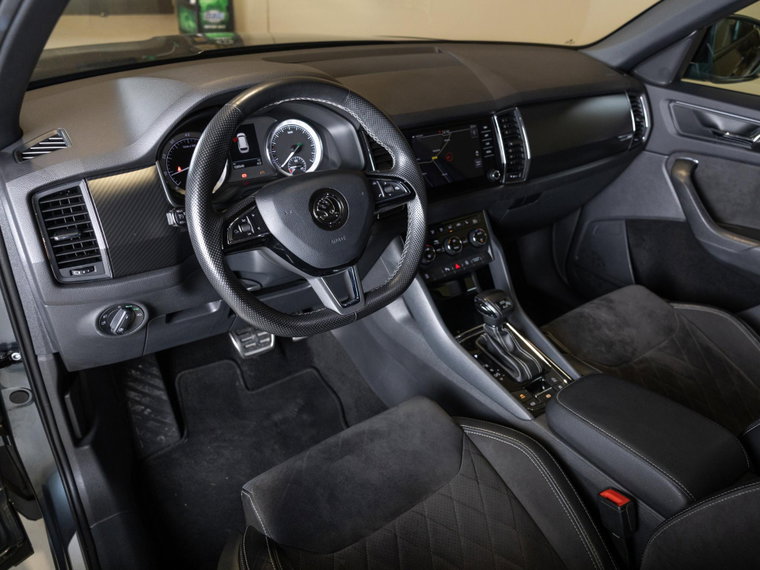 Vehicle Image 21