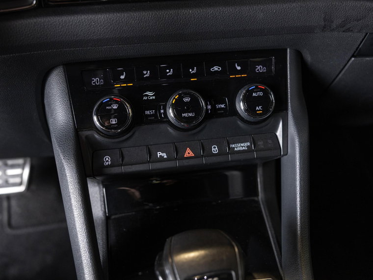 Vehicle Image 37
