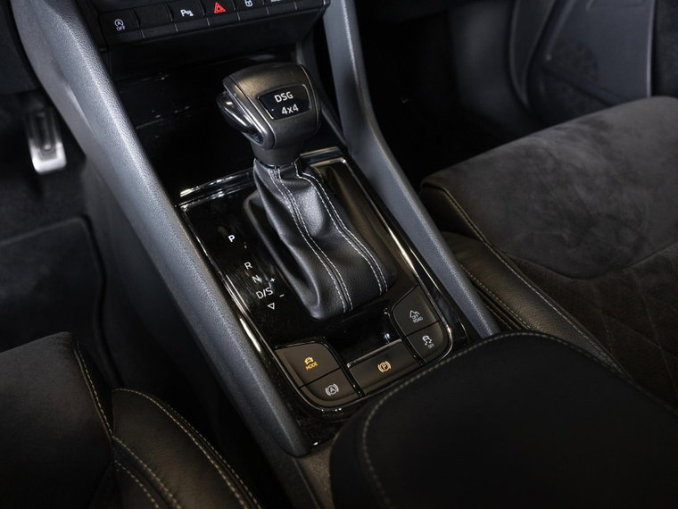 Vehicle Image 38