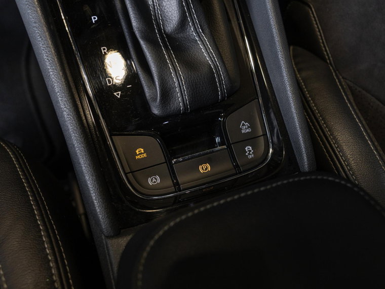 Vehicle Image 39