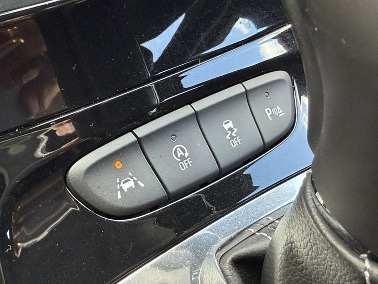 Vehicle Image 27
