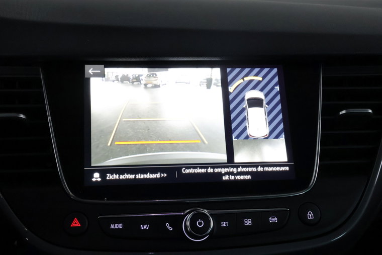 Vehicle Image 21