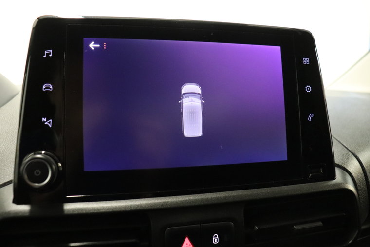 Vehicle Image 18
