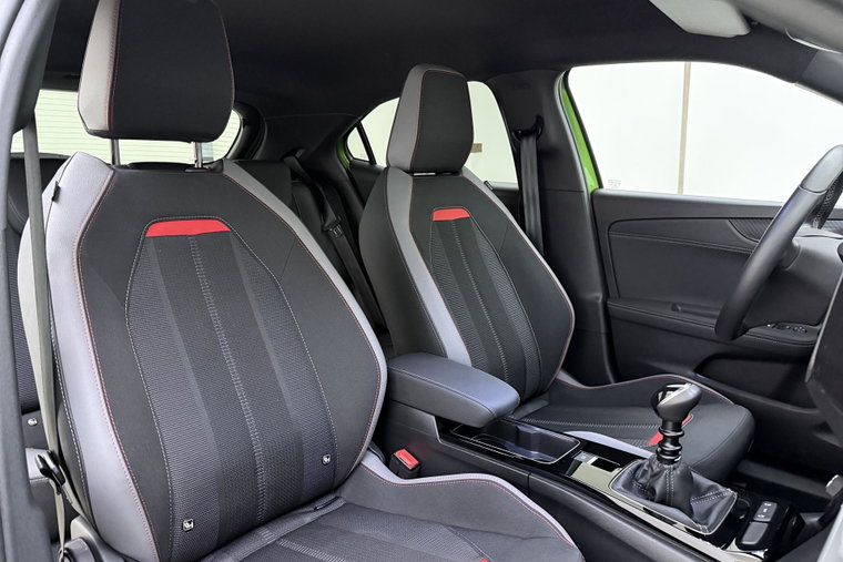 Vehicle Image 15