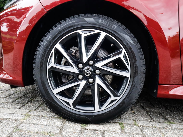 Vehicle Image 21