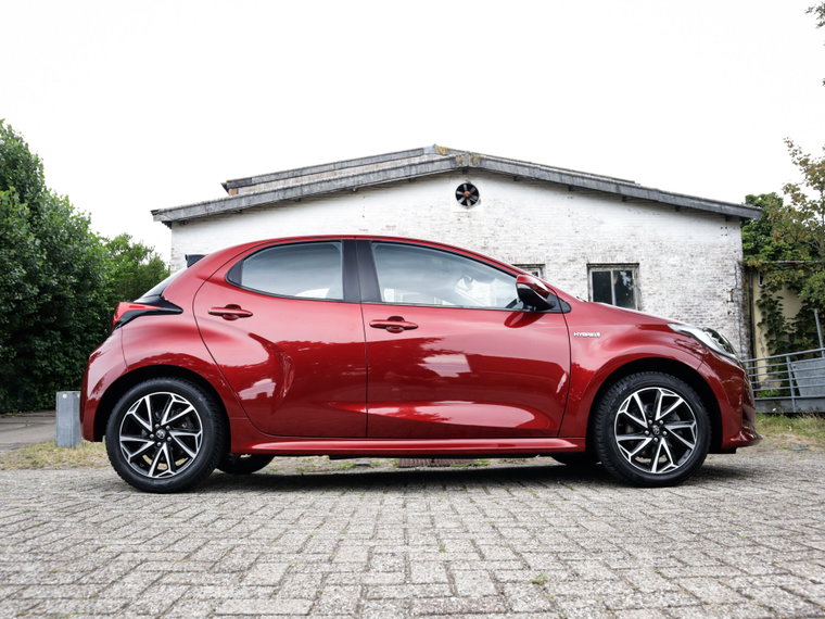 Vehicle Image 4