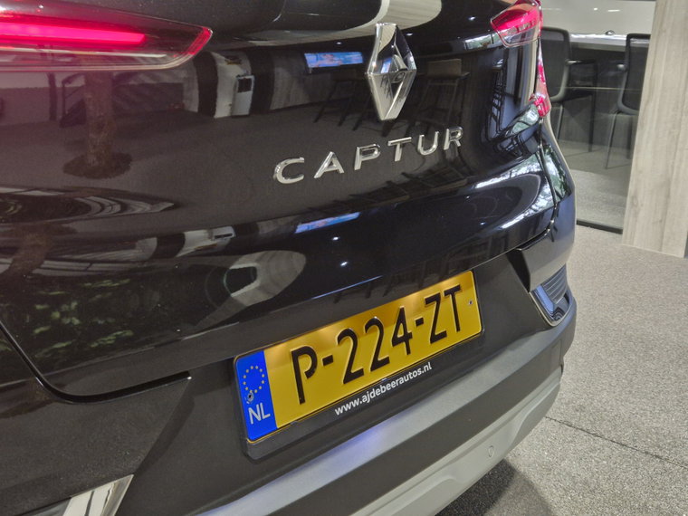 Vehicle Image 40