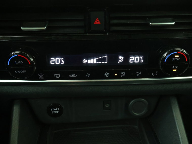 Vehicle Image 28
