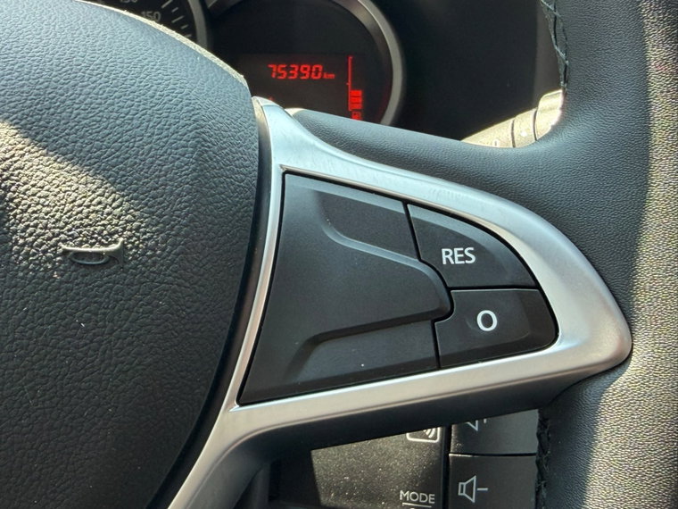 Vehicle Image 34