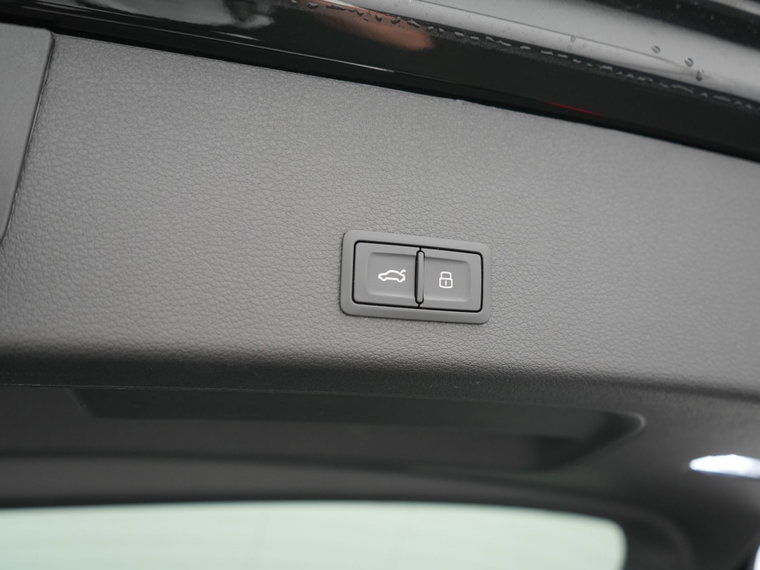 Vehicle Image 41