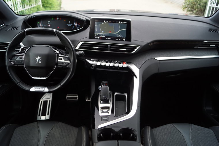 Vehicle Image 38