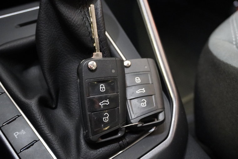 Vehicle Image 30