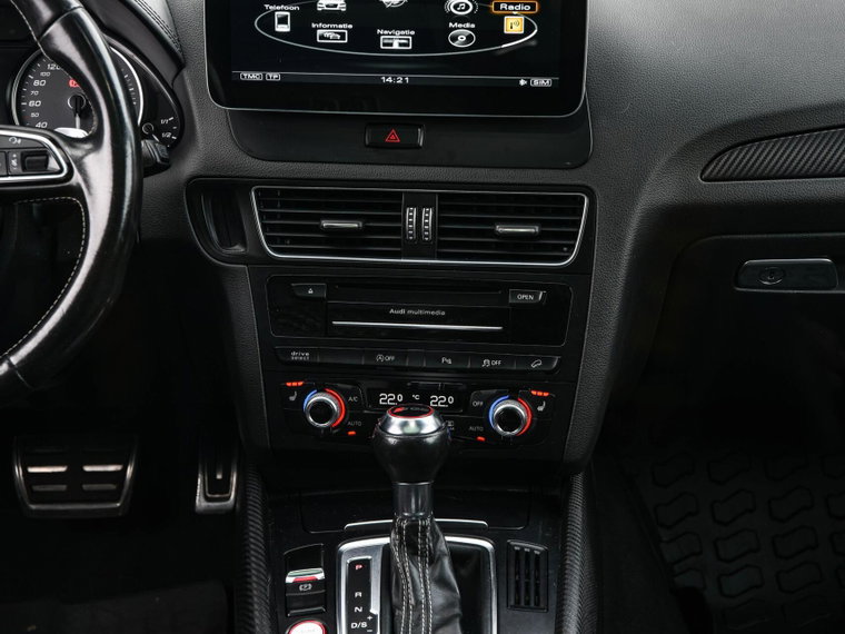 Vehicle Image 28