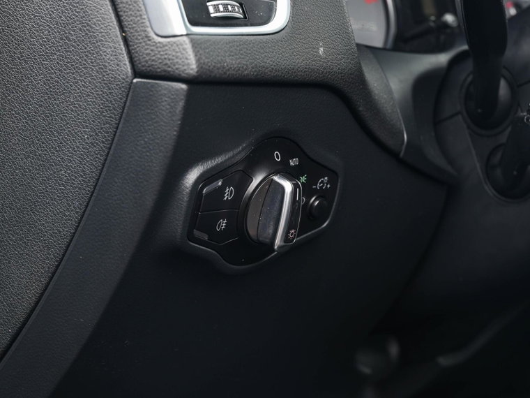 Vehicle Image 33