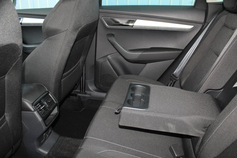 Vehicle Image 35