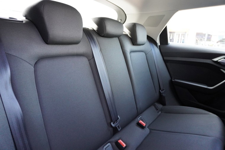Vehicle Image 15