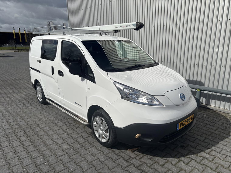 Vehicle Image 26