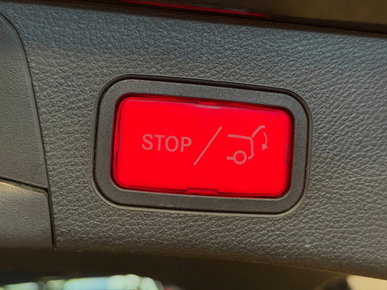 Vehicle Image 28