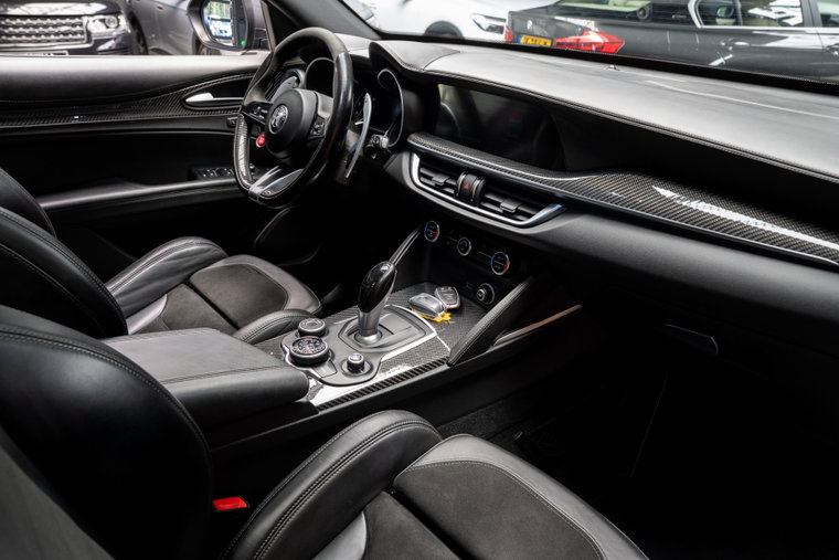 Vehicle Image 40
