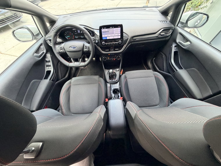 Vehicle Image 31