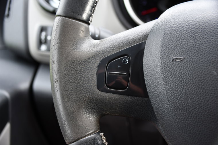 Vehicle Image 15