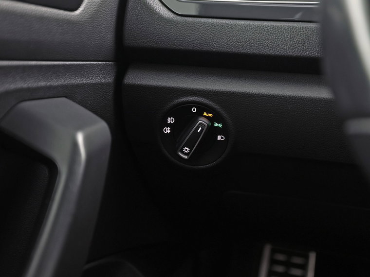 Vehicle Image 27
