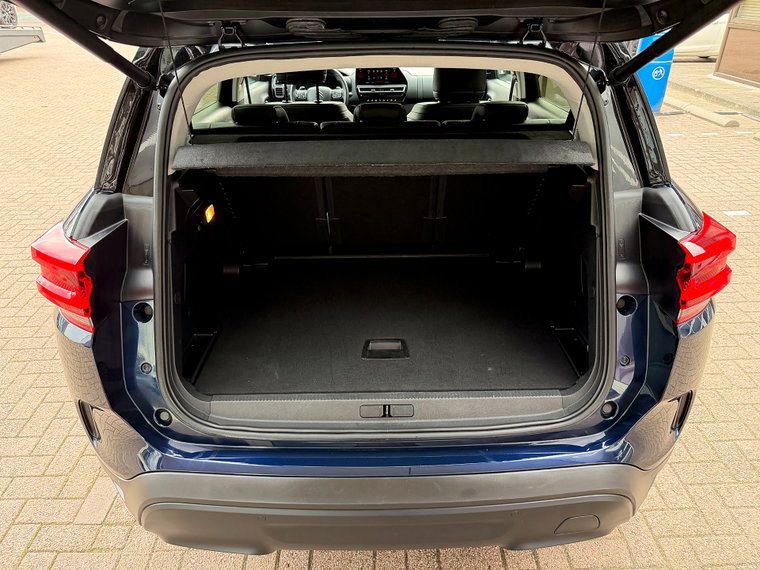 Vehicle Image 30