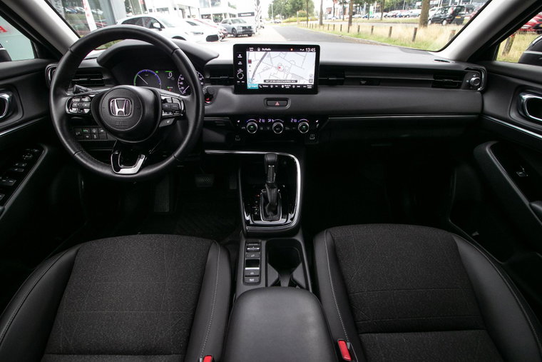Vehicle Image 17