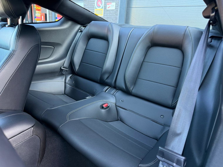 Vehicle Image 36