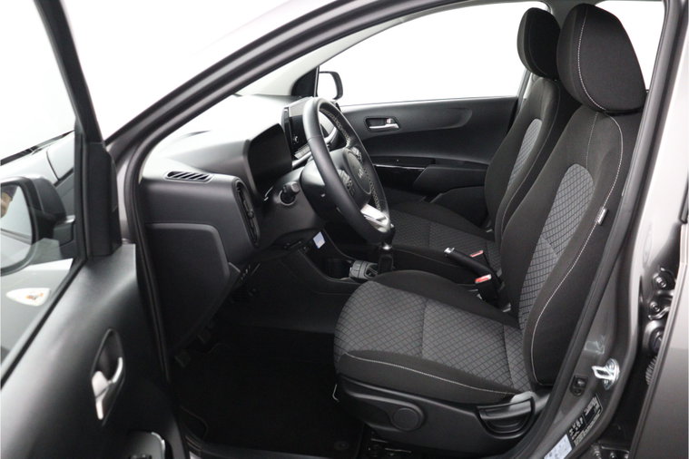 Vehicle Image 19