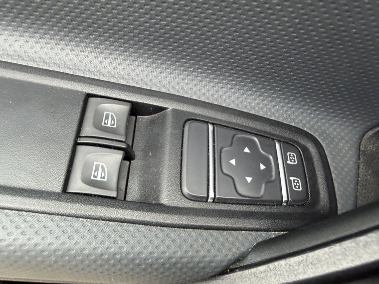 Vehicle Image 39