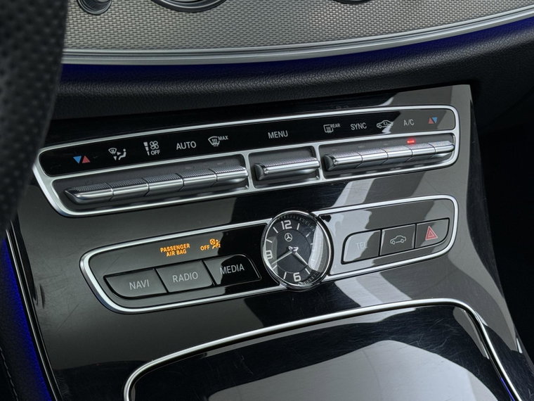 Vehicle Image 40