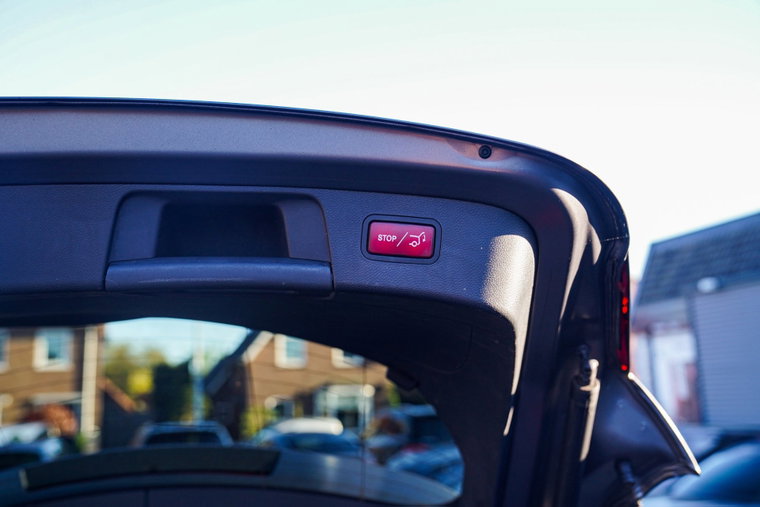 Vehicle Image 19