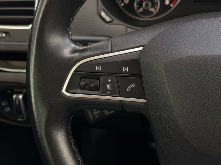 Vehicle Image 26