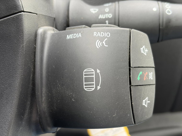 Vehicle Image 24