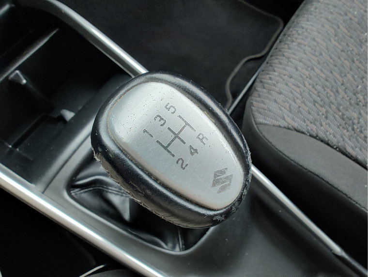 Vehicle Image 17