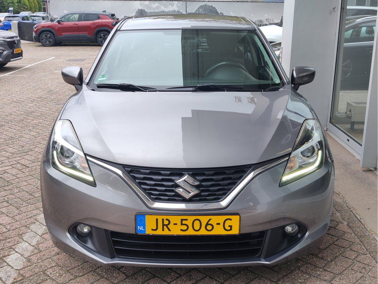 Vehicle Image 8