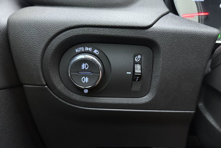 Vehicle Image 24