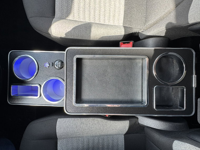 Vehicle Image 37