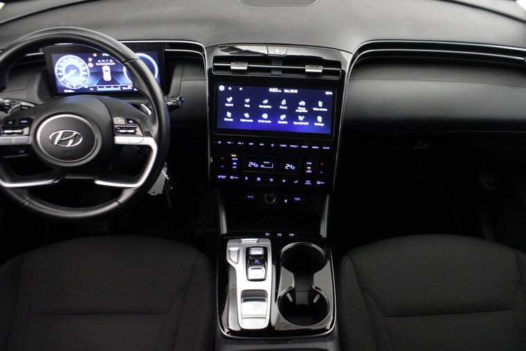 Vehicle Image 11
