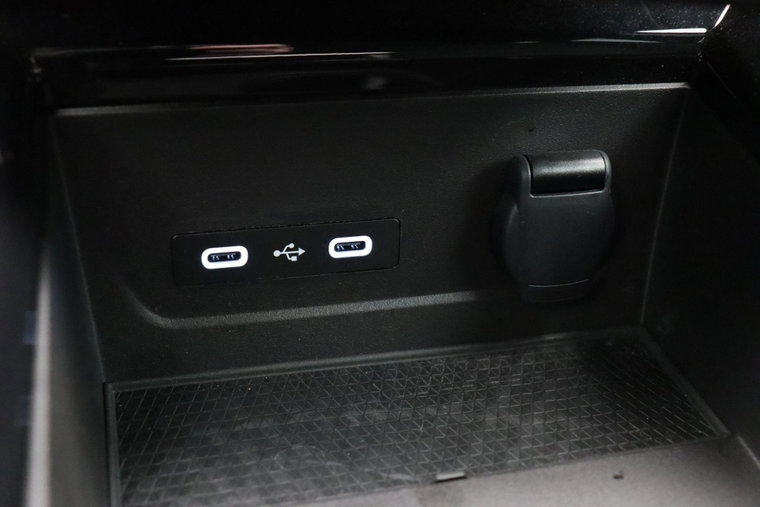 Vehicle Image 34