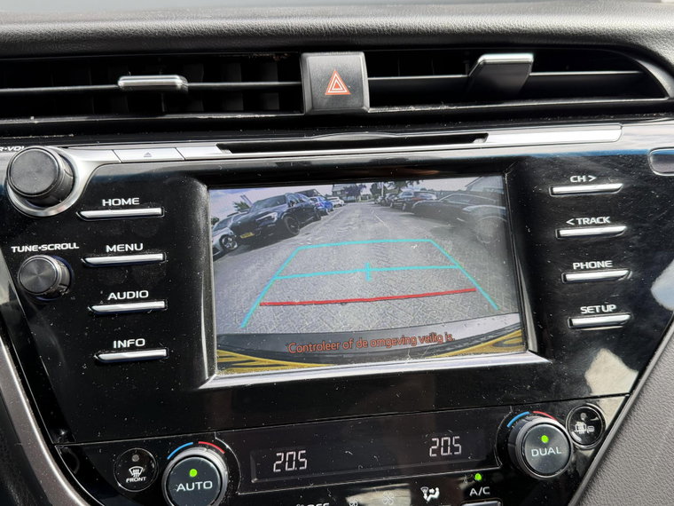 Vehicle Image 19